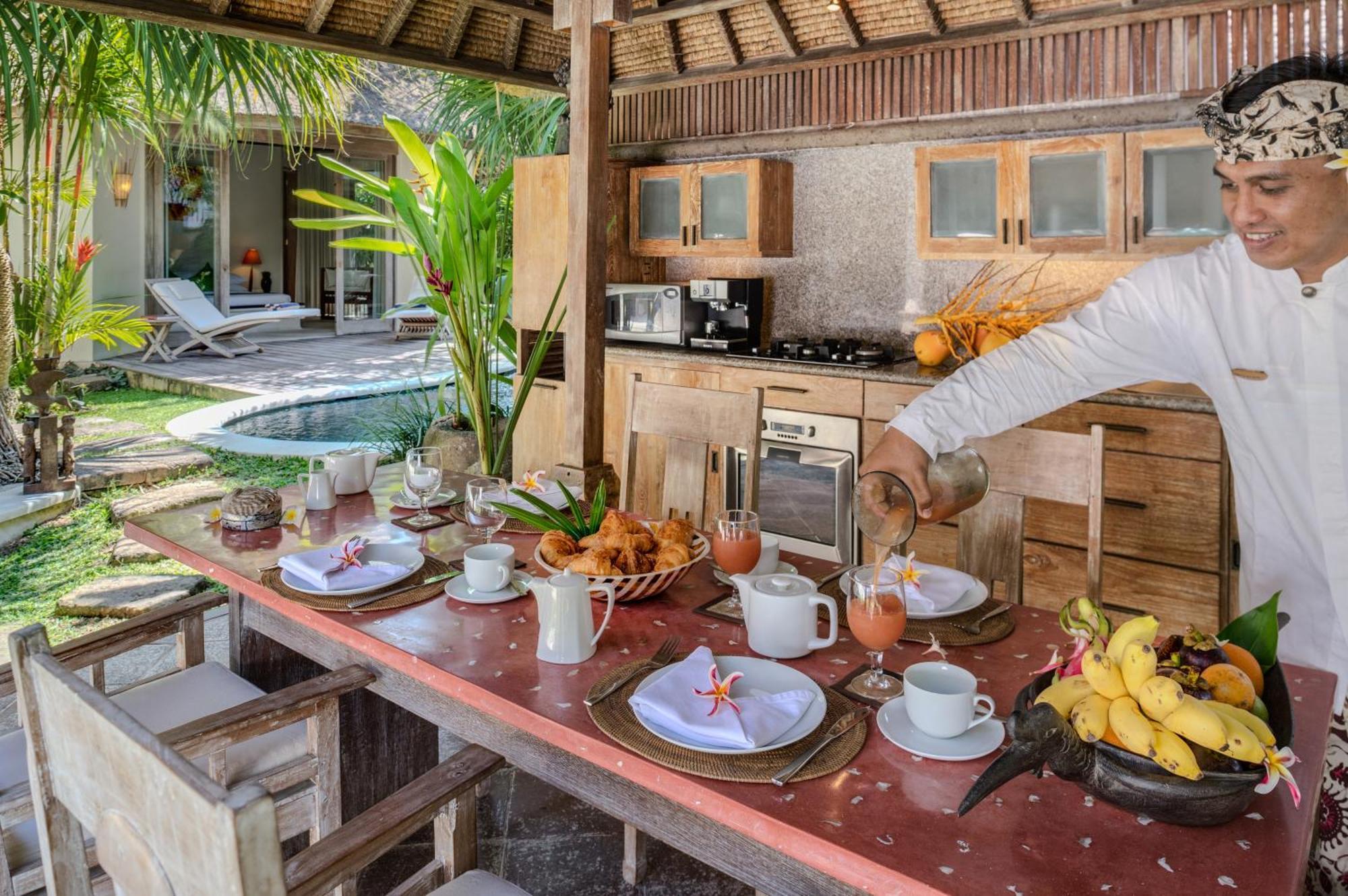 Villa Tirta Naga Bali Seminyak  Bagian luar foto